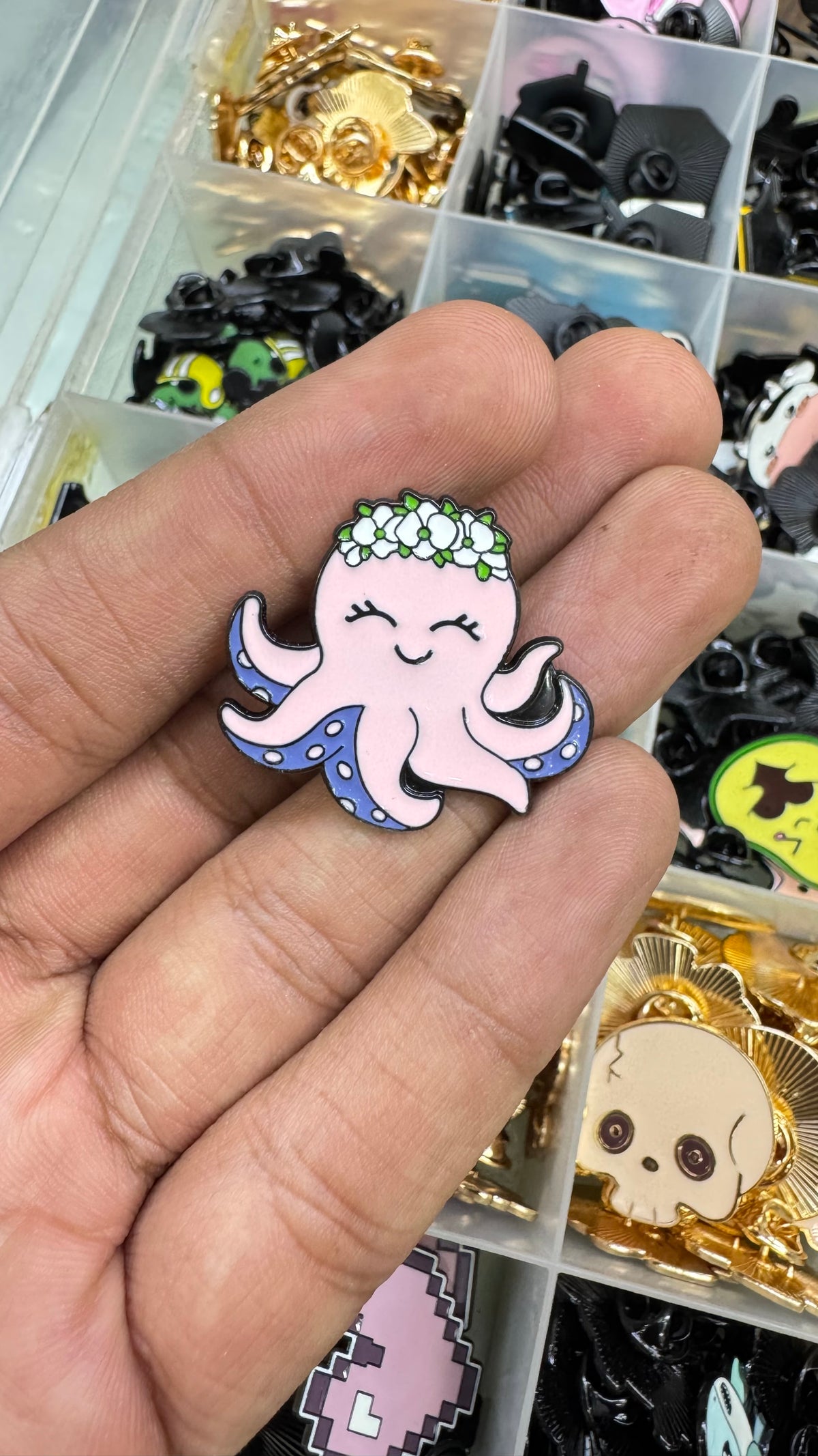 CUTE OCTOPUS π Enamel Lapel Pin imatation jewellery