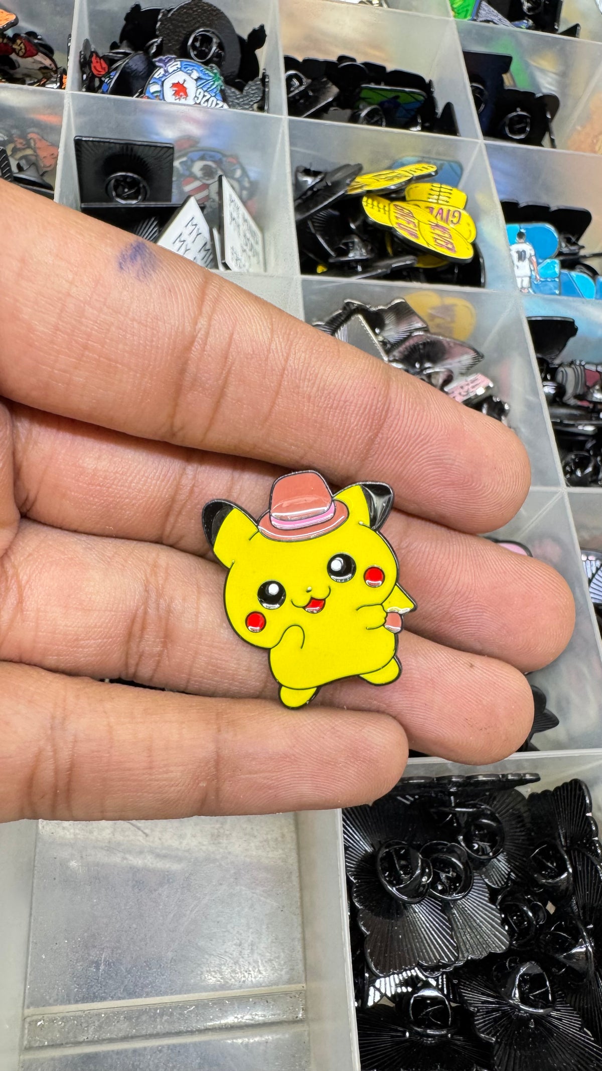 Pikachu Pokémon Brooch Pin for imatation jewellery