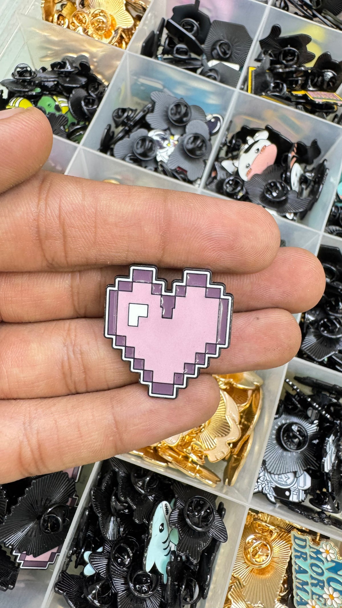 HEART Enamel Lapel Pin imatation jewellery