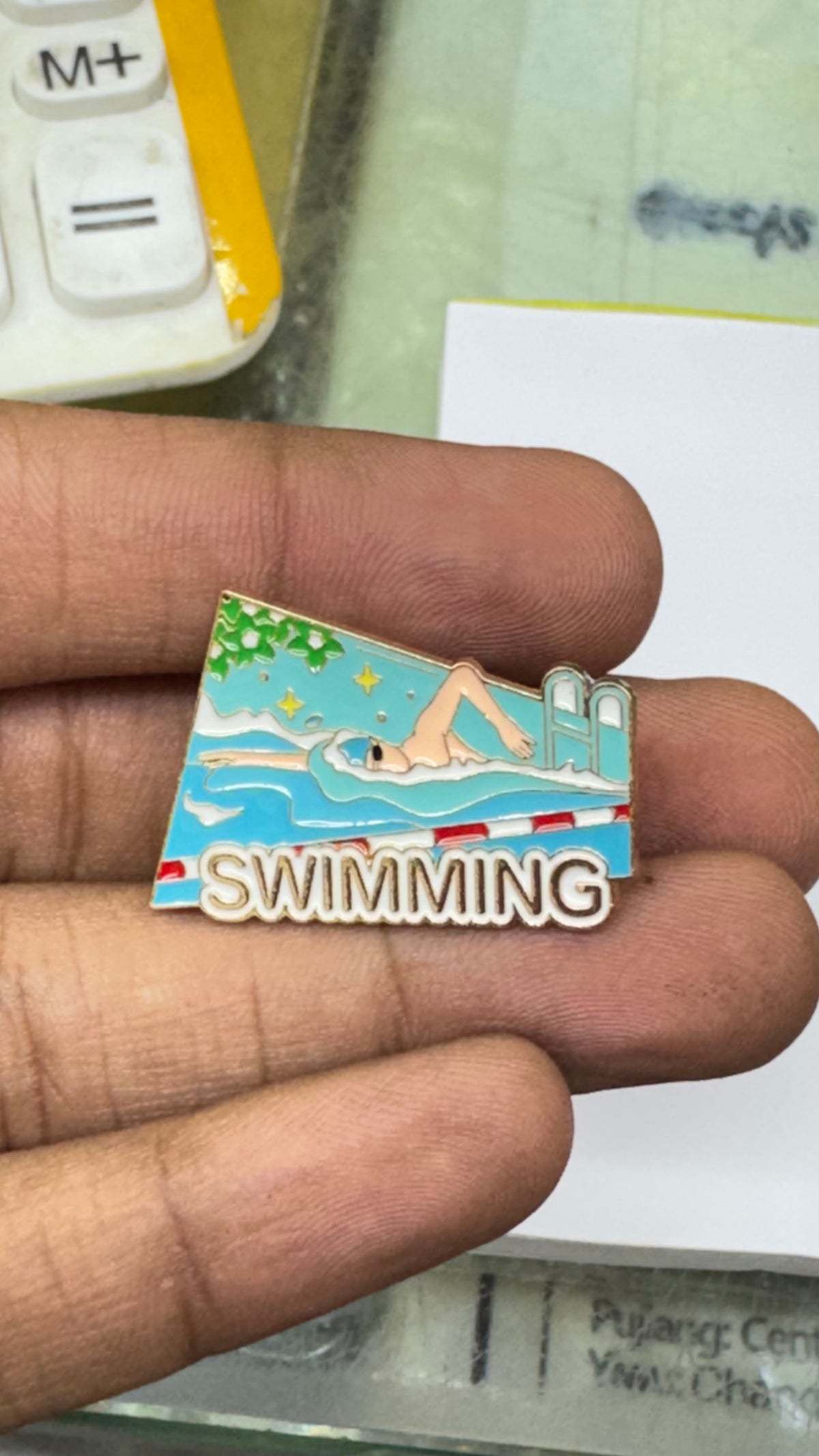 SWINGING Enamel Lapel Pin imatation jewellery