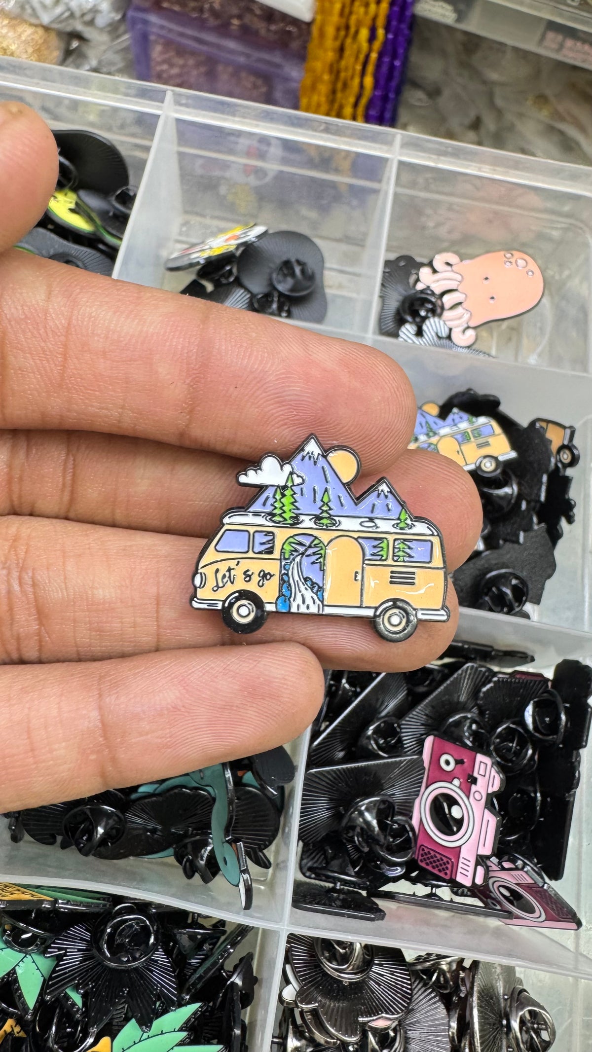 TRAVEL Enamel Lapel Pin imatation jewellery